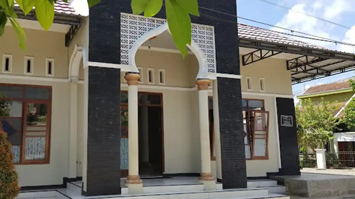 16. Masjid Salman Al Farizi