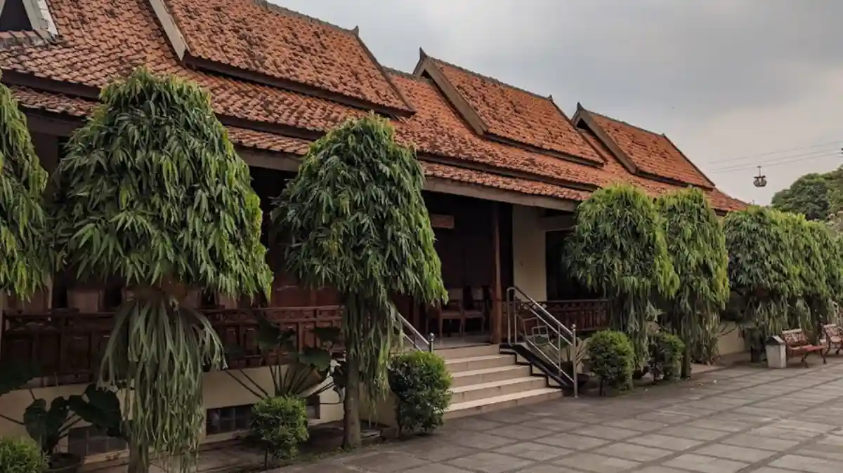 3. Anjungan Taman Mini