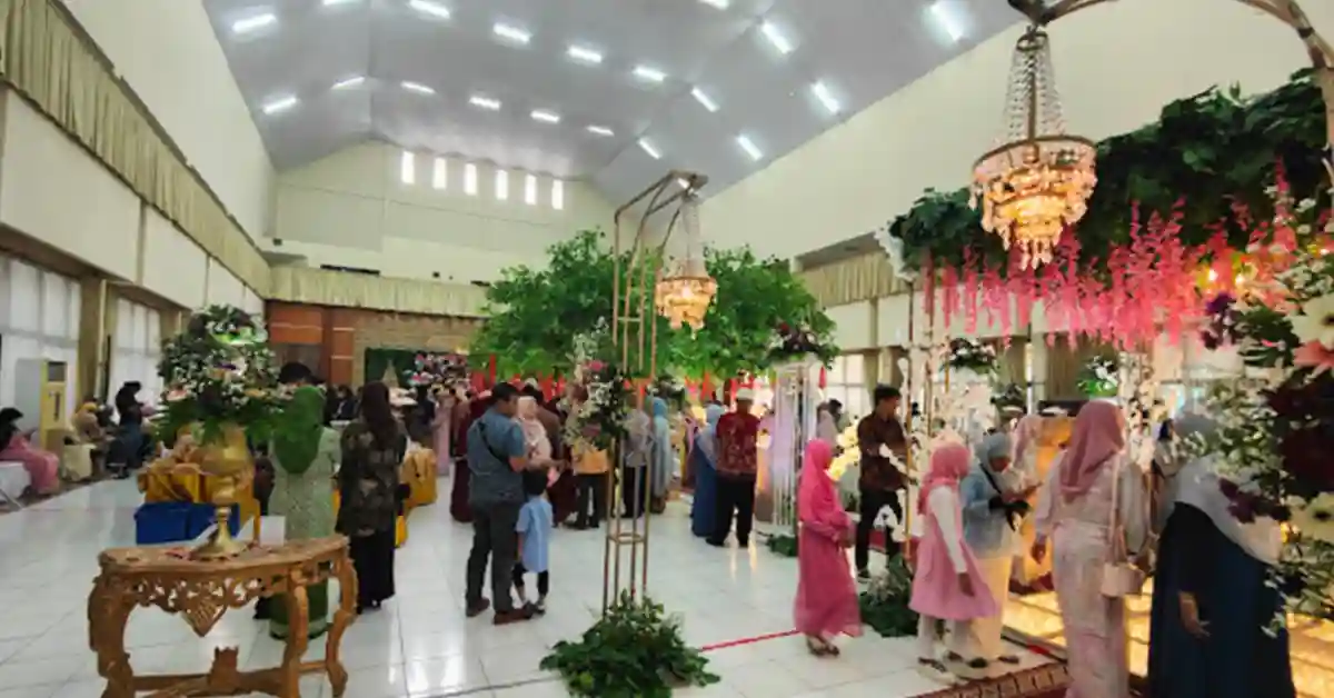 Gedung Asrama Haji Bekasi