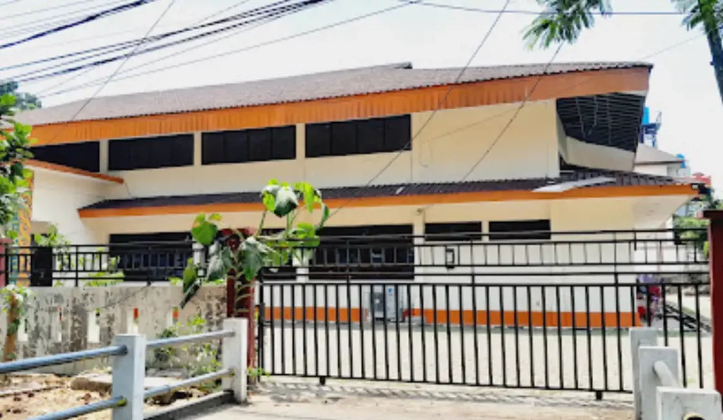Gedung Tampak Depan