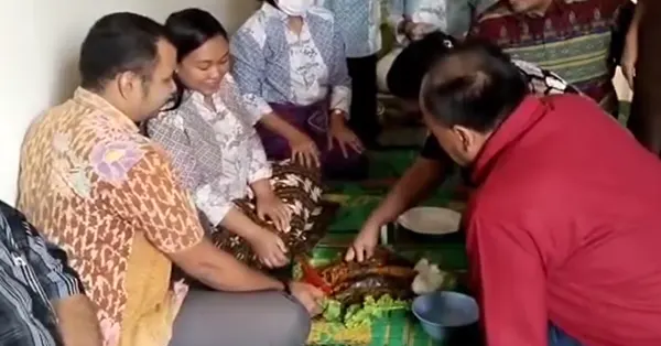Tips Mengadakan Acara 7 Bulanan Adat Batak