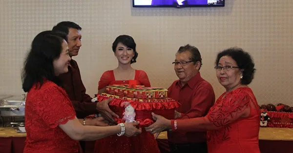 tradisi pernikahan adat tionghoa