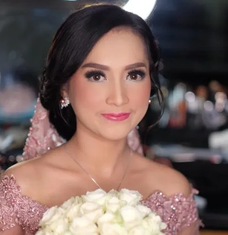Make Up Pernikahan Kristen Simpel