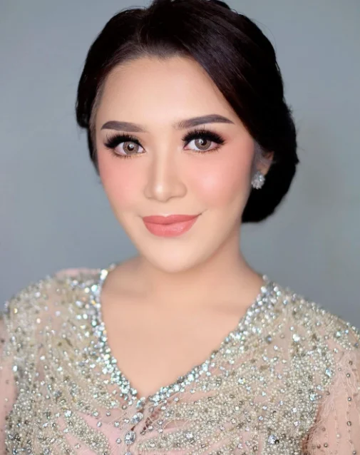 Make Up Pernikahan Simpel