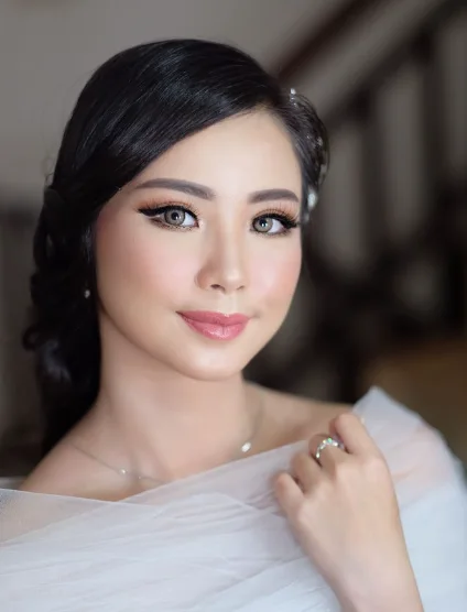 Makeup Pernikahan Kristen Elegan