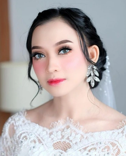 Rias Pengantin Kristen Modern