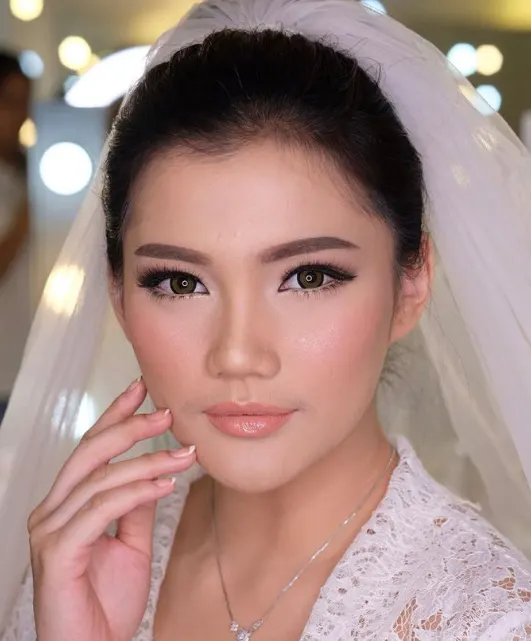 Riasan Pengantin Kristen Elegan