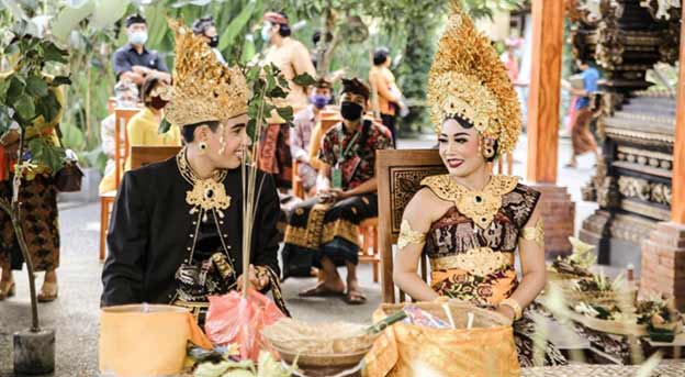 Biaya Banten Adat Bali