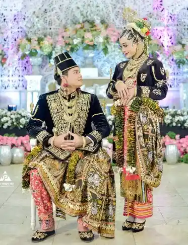 Busana pengantin jawa Kanigaran Tanpa Paes keren