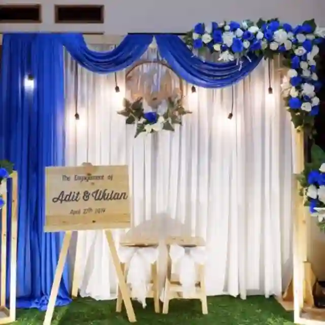 Dekorasi lamaran warna biru