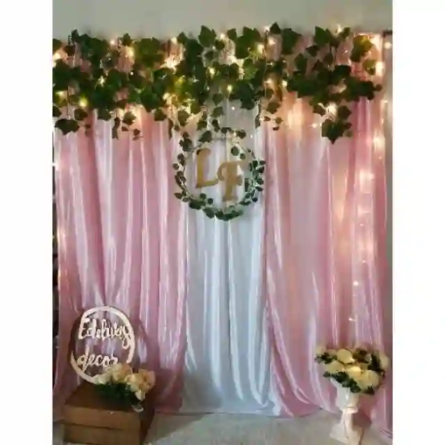 Dekorasi lamaran warna pink