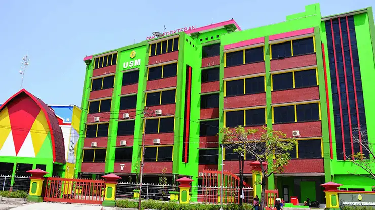 Gedung Universitas Semarang