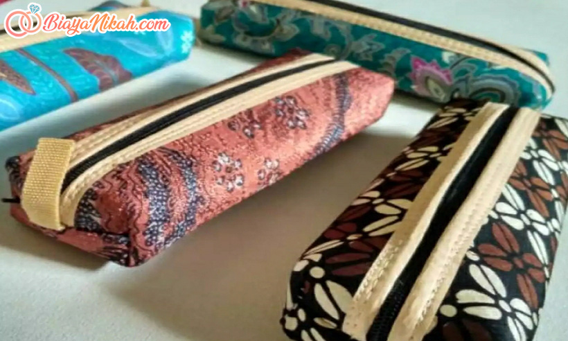 Kotak Pensil hadiah nikah
