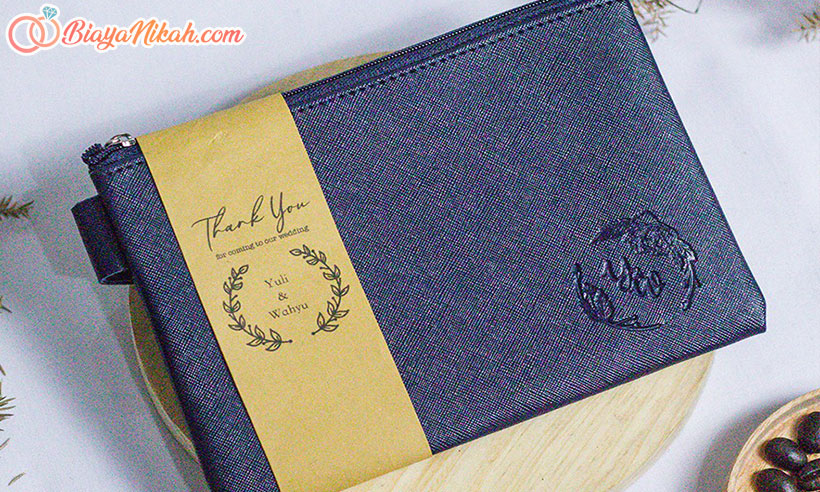 Pouch Make Up pernikahan