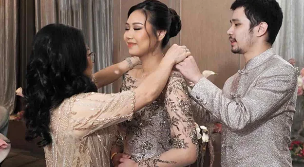 Waktu acara tunangan dan lamaran