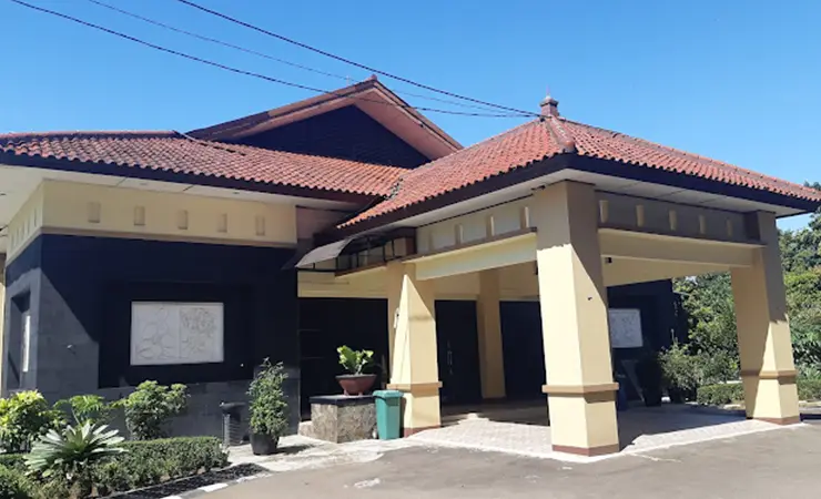 area depan gedung balitro bogor