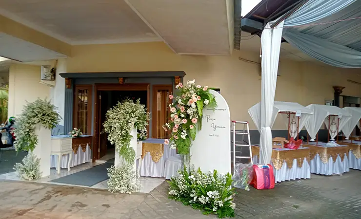 area depan gedung serbaguna gempol