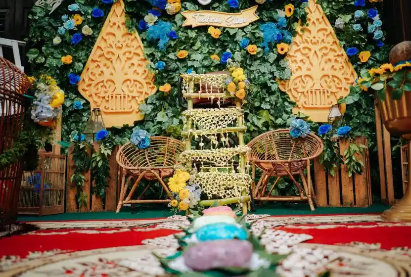 backdrop tedak sinten jawa modern