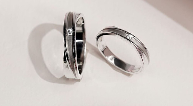 cincin tunangan mata diamond