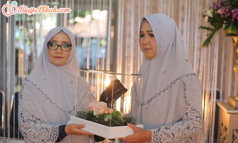 contoh acara lamaran untuk mc
