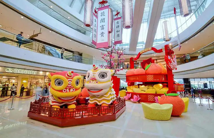 dekorasi imlek di mall barongsai