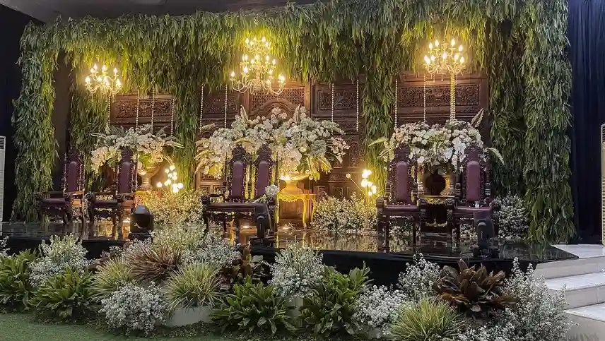 dekorasi pernikahan adat jawa elegan