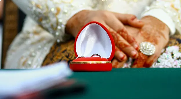 penjelasan perbedaan mahar dan mas kawin