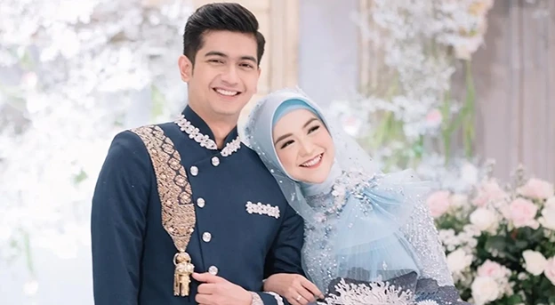 pernikahan menurut bahasa adalah