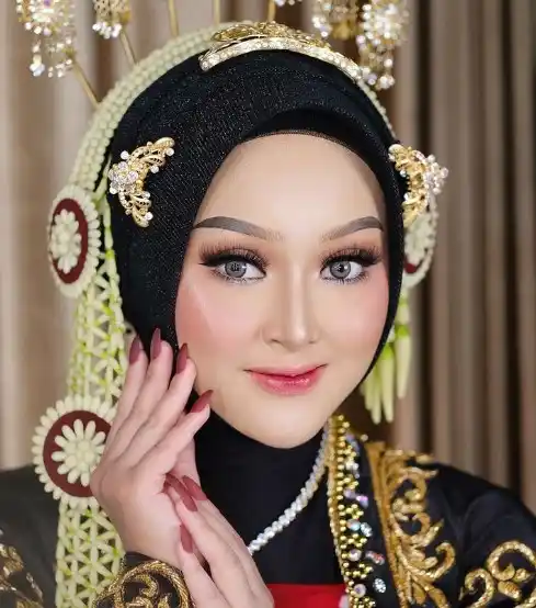 riasan wajah pengantin natural