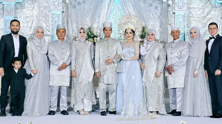 sewa Baju Keluarga Pengantin